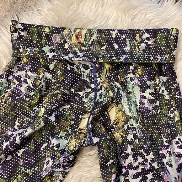 Lululemon Wunder Under Crop II *Full-On Luxtreme Floral Sport White Multi - Picture 5 of 13